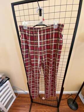 Iffei Woman XL Red Plaid Lounge Pants Pajama Bottoms